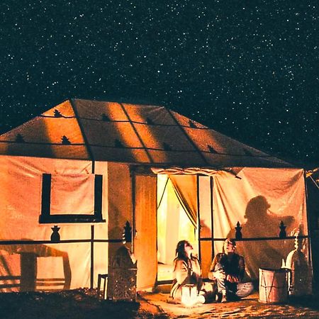 Sahara Deluxe Camp Hotel Мерцуга Екстериор снимка